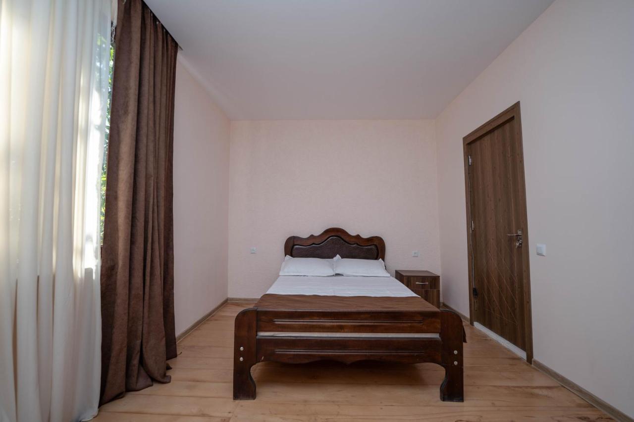 Guest House Gold Telavi Exterior photo